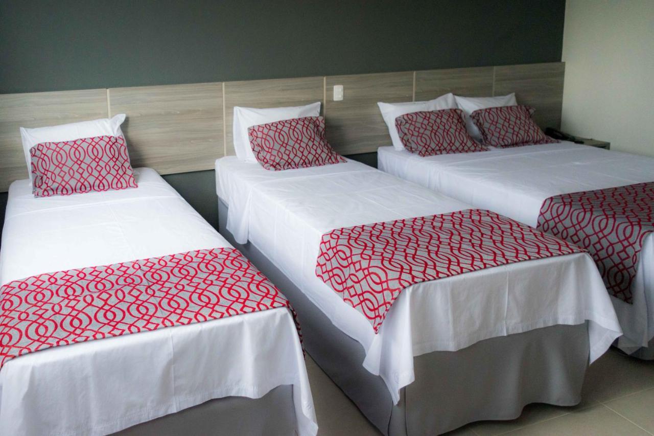 103 Hotel & Flats Palmas  Bagian luar foto